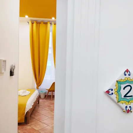 Couette-café Nacasa Naples