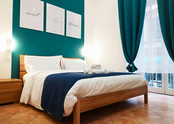 Nacasa Couette-café Naples